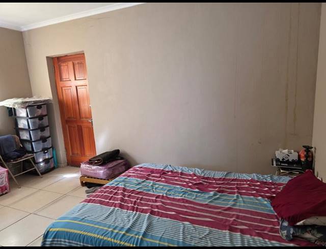 5 BEDROOM HOUSE FOR SALE IN KENSINGTON